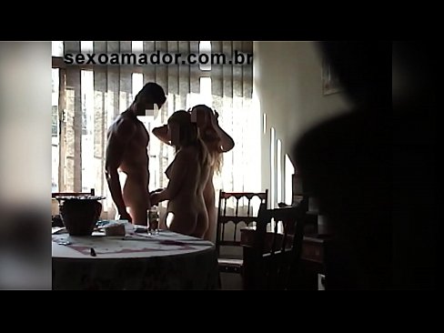 ❤️ Seks dostları nəhəng kişini və onunla birlikdə bir üçlüyü dəvət edirlər ️❌ Porno bizdə az.pornoklinge.ru ️❤